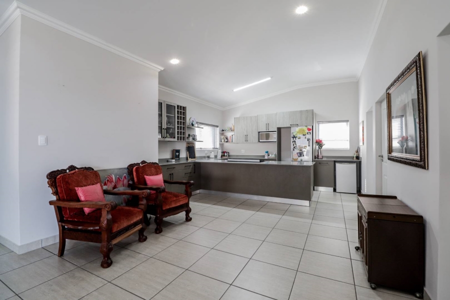 To Let 3 Bedroom Property for Rent in Seemeeu Park Western Cape